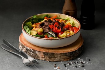 Warm Beef Salad with Asia Souce Warm Beef Salad with Asia Souce
